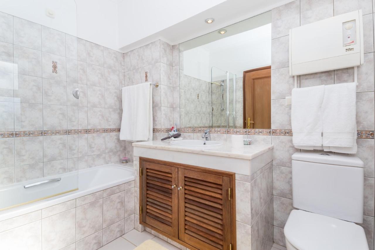 Peaceful 4Br Villa On Gramacho Golf Resort W/ Private Pool Lagoa  Buitenkant foto