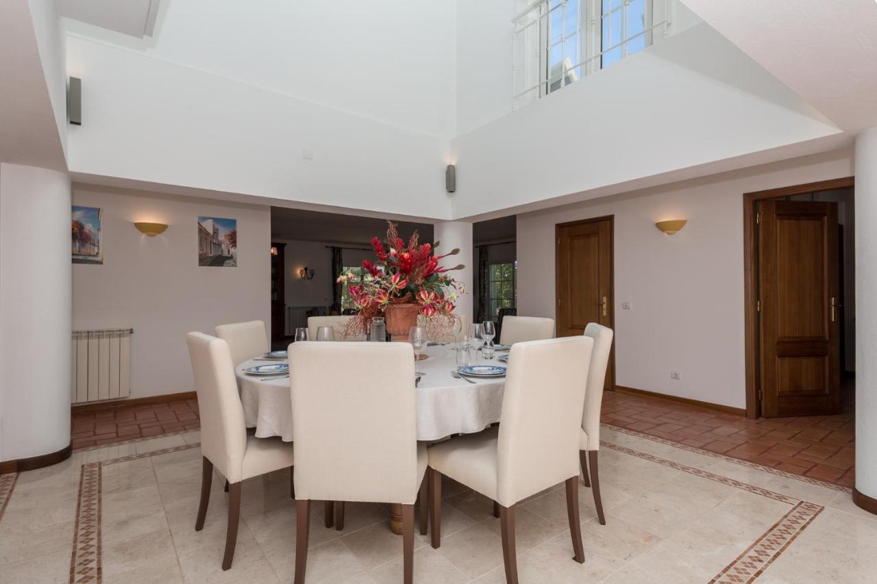Peaceful 4Br Villa On Gramacho Golf Resort W/ Private Pool Lagoa  Buitenkant foto