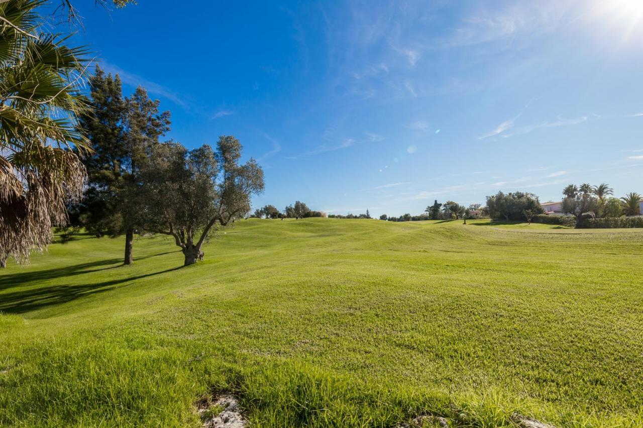 Peaceful 4Br Villa On Gramacho Golf Resort W/ Private Pool Lagoa  Buitenkant foto